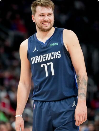 坚持将团队 坚持将团队